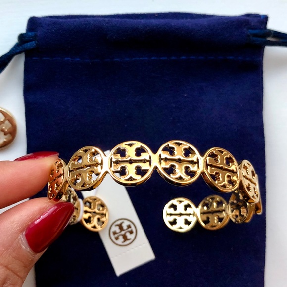 Tory Burch Jewelry - NWT Tory Burch Gold Logo Cuff Shiny Brass Bracelet